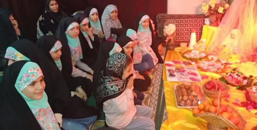 برگزاري جشن پايان ماه شعبان با حضور دختران کانون فرهنگي هنري اسرا در پاکدشت