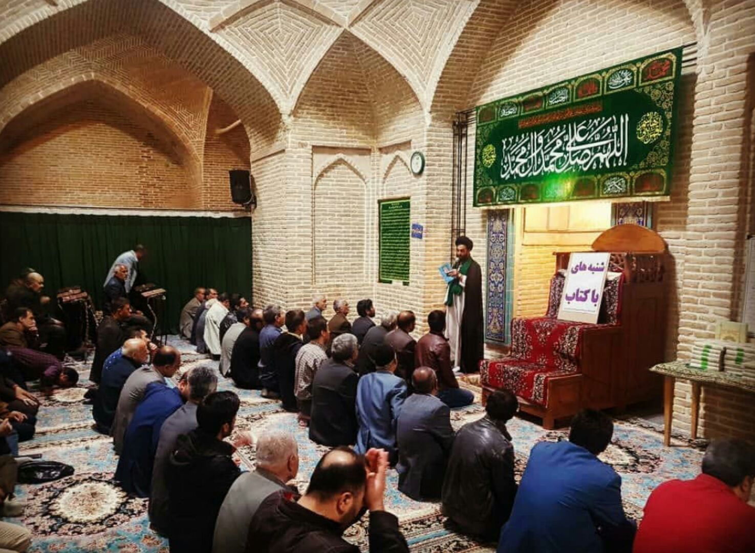 طرح «شنبه هاي کتاب مساجد» در مساجد سطح شهر تهران برگزار شد